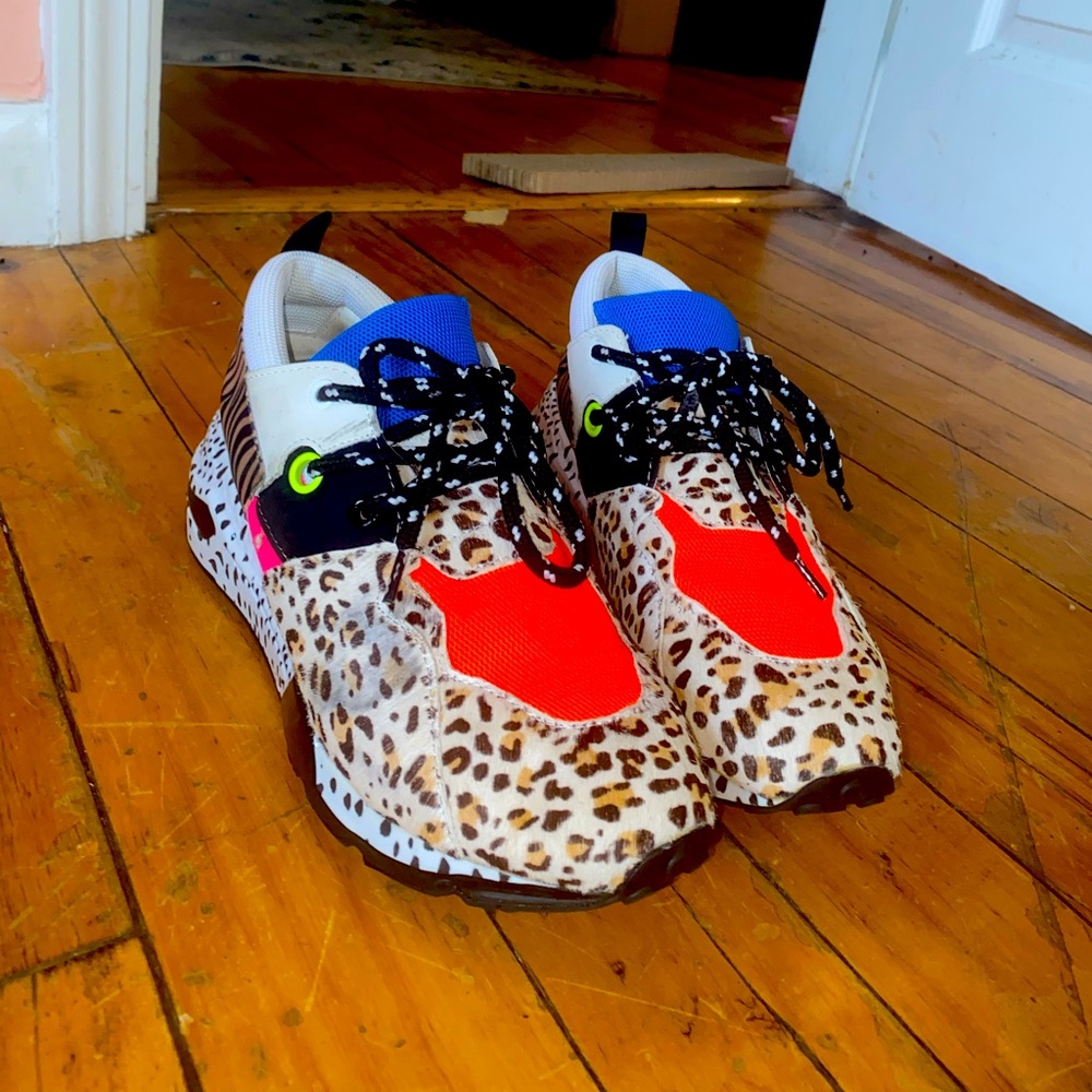 Steve Madden size 8 Women’s. Brand new.